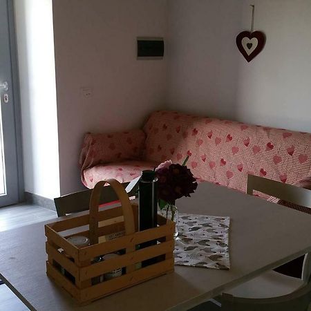 Piccolo Casale A "Le Moline" In Una Vera Fattoria Vetralla Exterior photo